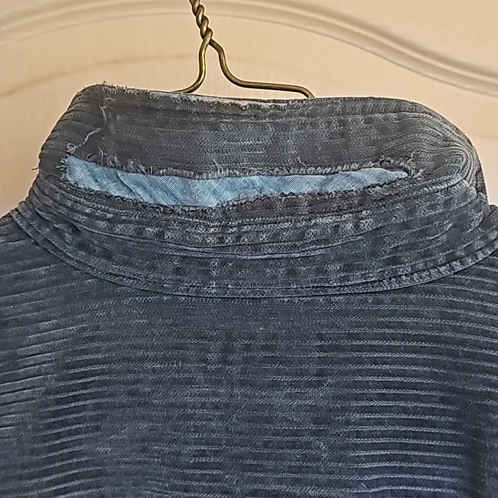 Men's J Crew distressed and worn in long sleeve corduroy shirt size large tall - Picture 7 of 8
